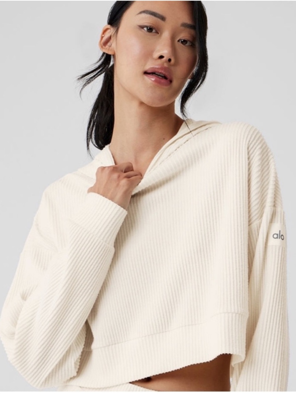 alo Yoga Muse Ribbed Crop Hoodie Pullover Ivory Cream L/XL - Picture 13 of 13